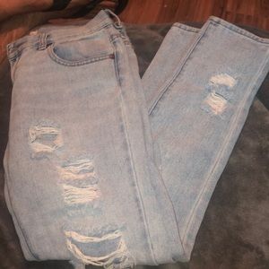 Bullhead ripped skinny boyfriend jeans